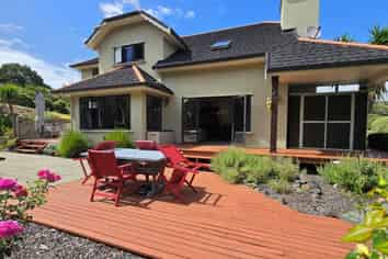 9 Water Race Lane, Thames