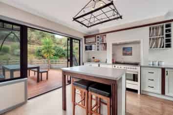 9 Water Race Lane, Thames