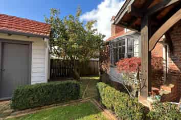 48 Mount Roskill Road, Mount Roskill