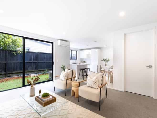 14B Ropata Avenue, Point England