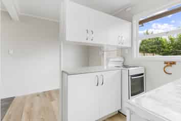 1/689 Great South Road, Otahuhu