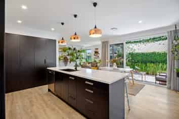 9 Kamokore Glade, Pyes Pa