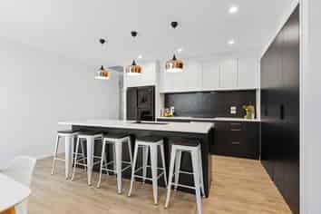 9 Kamokore Glade, Pyes Pa