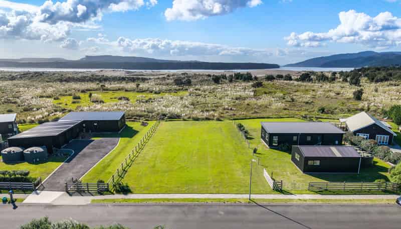 30 Westside Road, Port Waikato