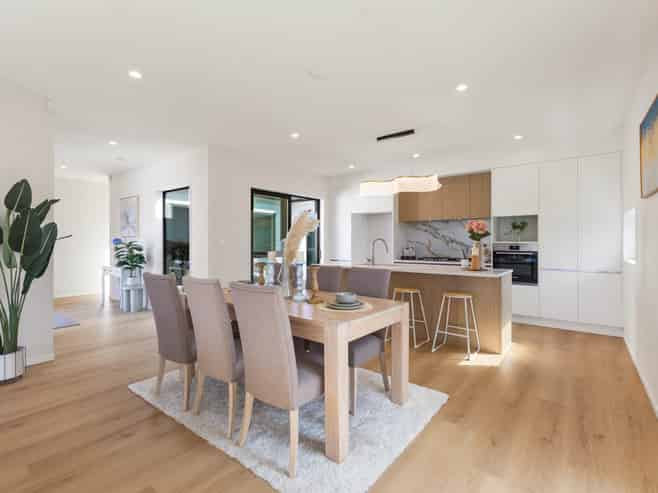 14 Karahui Road, Clevedon