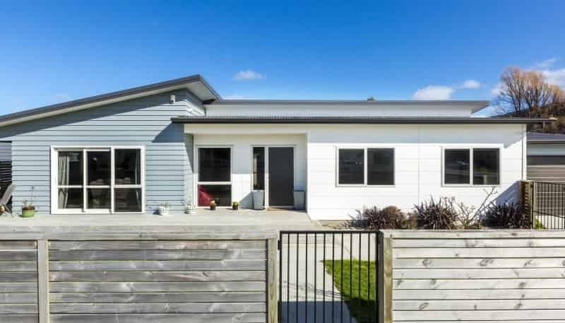 69 Merton Street, Trentham