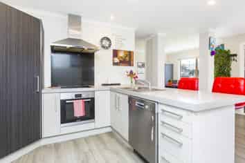 69 Merton Street, Trentham