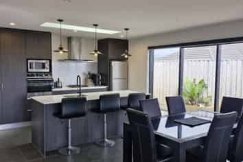 32 Jules Crescent, Bell Block