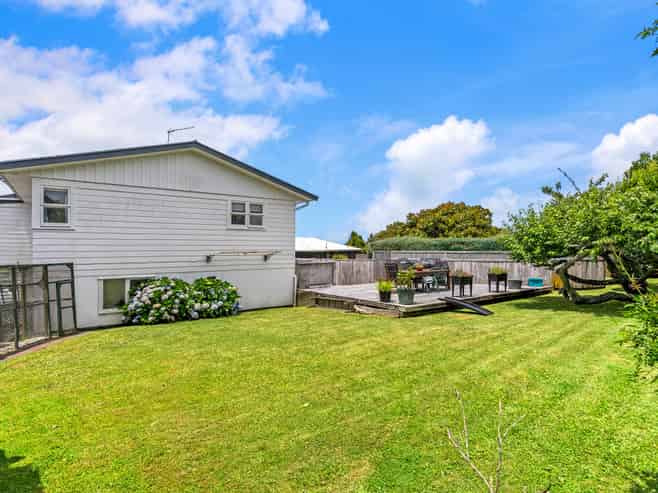 17 Sealy Road, Torbay