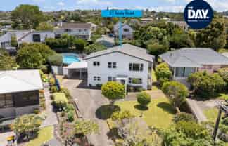 17 Sealy Road, Torbay