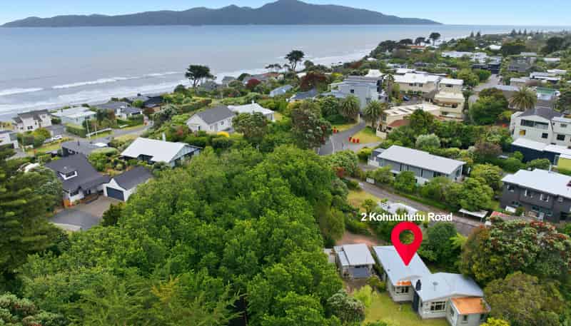 2 Kohutuhutu Road, Raumati Beach