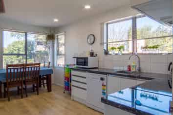 64 Fishermans Drive, Coastlands