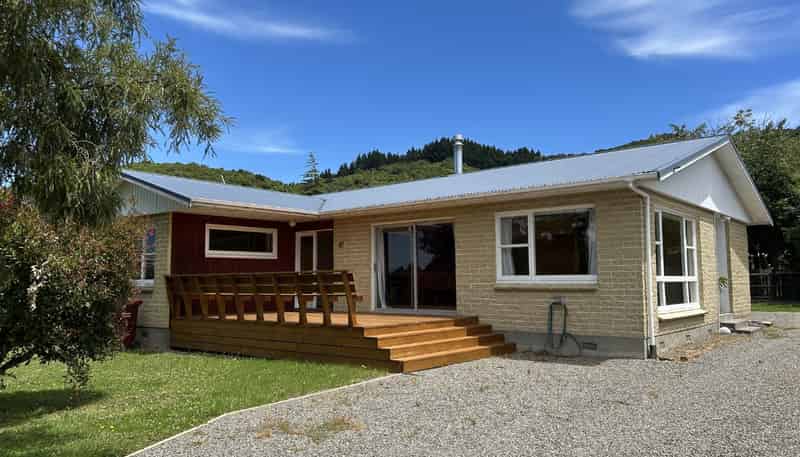 87 Watt Street, Featherston