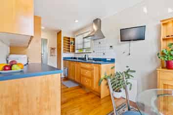 15 Tyne Street, Marchwiel