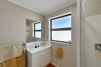 66 Geneva Terrace, Kelvin Grove