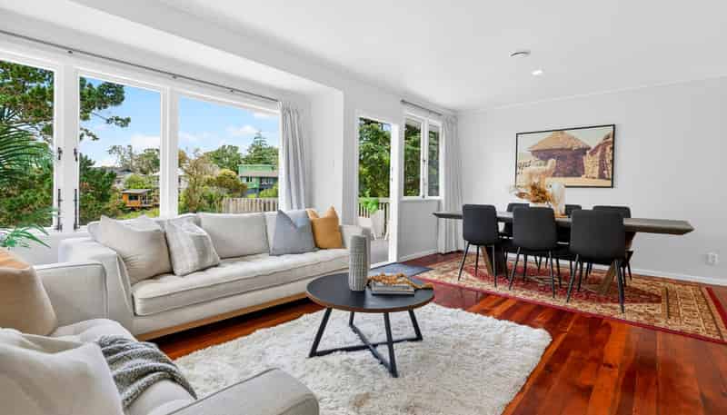 17 Lysander Crescent, Beach Haven