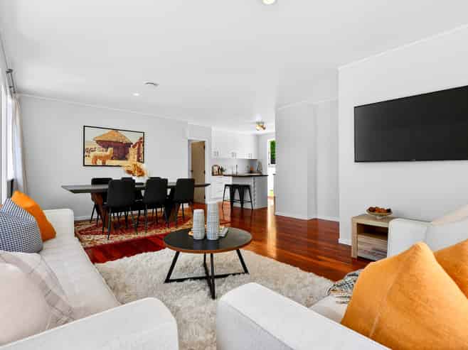 17 Lysander Crescent, Beach Haven