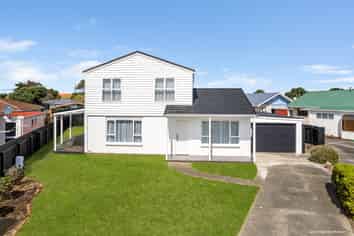 11 Avon Place, Springvale