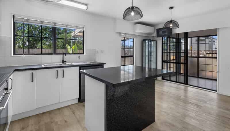 51C  First Avenue, Avenues