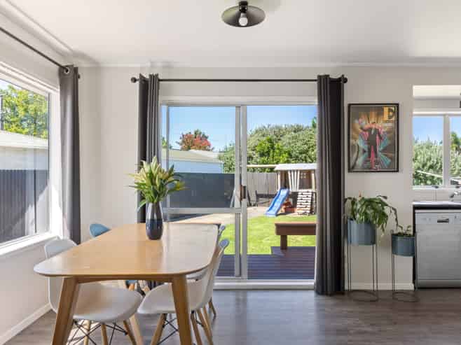 4 Anita Grove, Riverdale