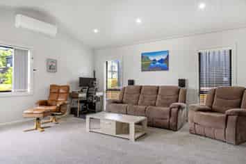 34 Penny Grove, Nukuhau