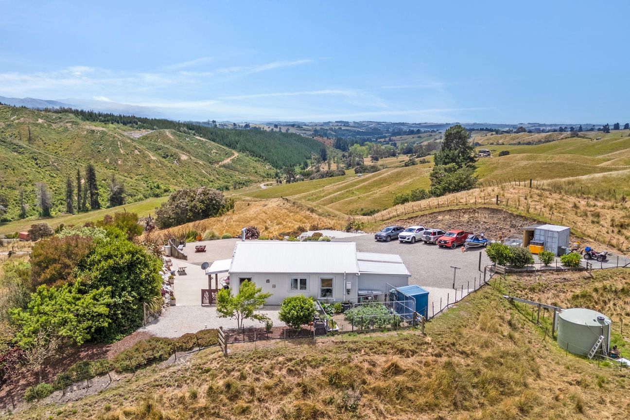 Greenery, Views & The Ultimate Country Setting! - Ansicht 2