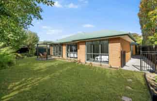 6 Warner Place, Heathcote Valley