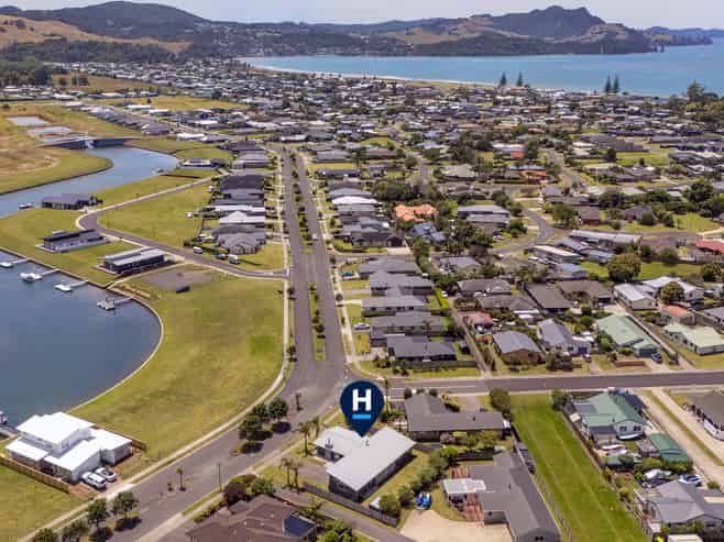 86 Kupe Drive, Whitianga