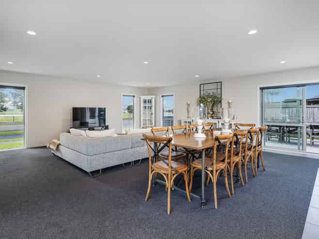 86 Kupe Drive, Whitianga