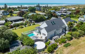 11 Palm Parade, Riversdale