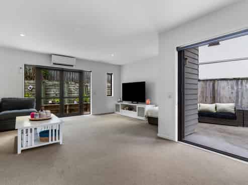 32/92 Bush Road, Albany