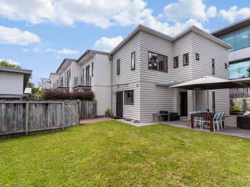 32/92 Bush Road, Albany