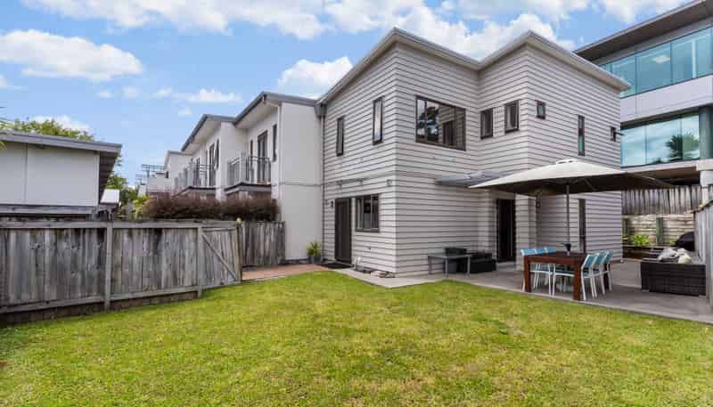 32/92 Bush Road, Albany