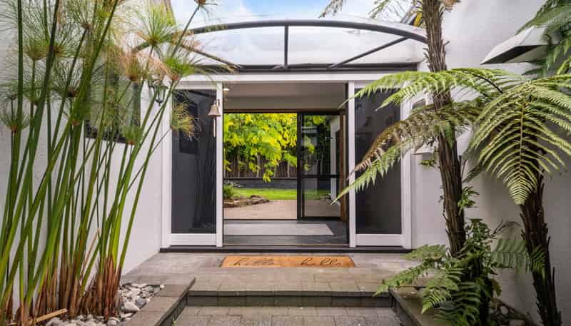 91 Manhattan Heights, Glendene