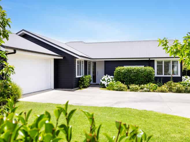 11 Wrybill Way, Point Wells