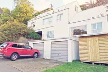 16B Chartwell Drive, Crofton Downs