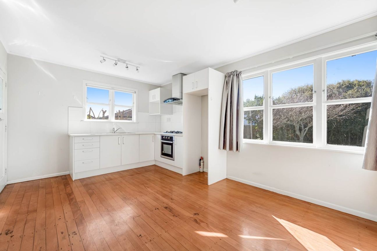 Great Rental Income! Sell with fixed term tenancy - Bild 6