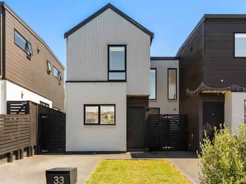 33 Patrick Rice Drive, Swanson