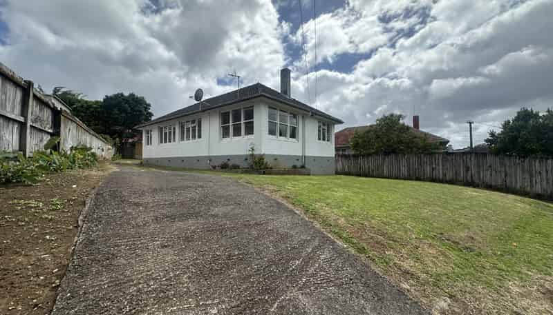 17 Brookfield Avenue, Onehunga
