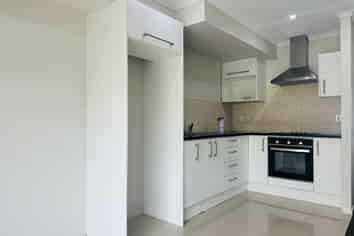 9/4 Wallson Crescent, Wiri