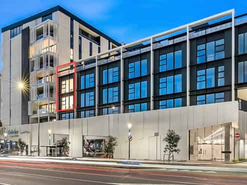 215/223A Green Lane West, Epsom