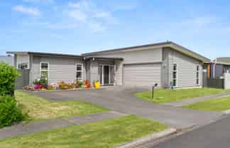 3 Tuamotu Park, Wainui