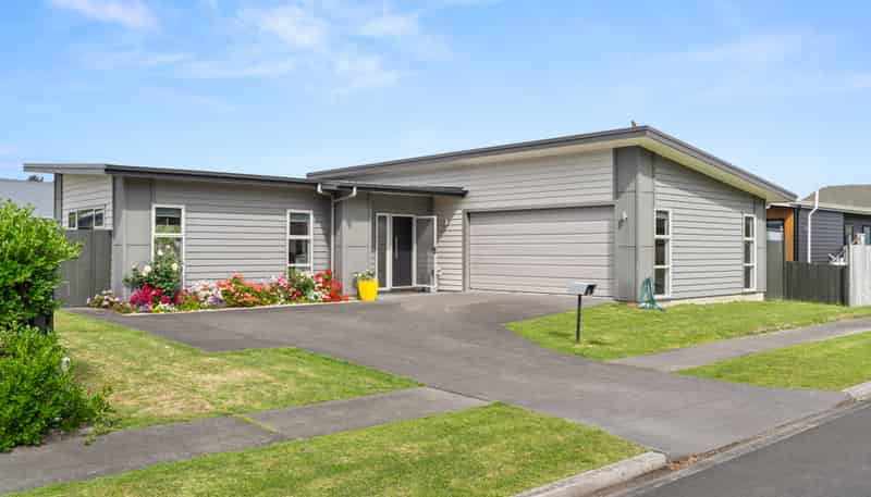 3 Tuamotu Park, Wainui