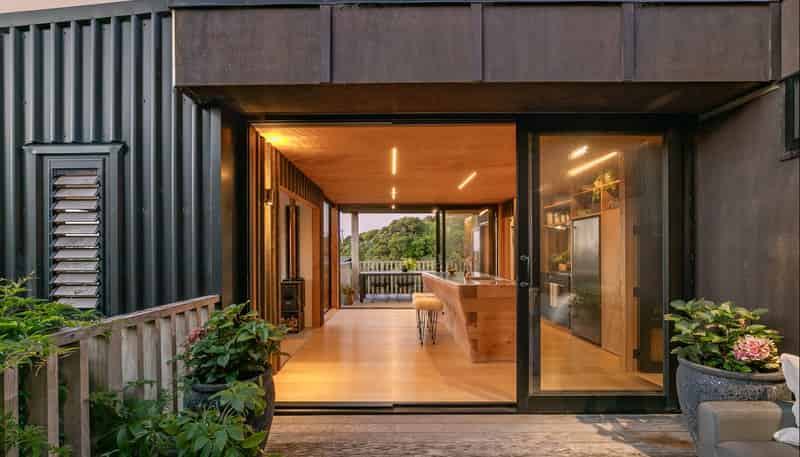 27 Queens Drive, Oneroa