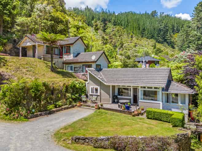 85 Elmslie Road, Pinehaven