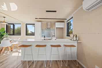 2/61 Mackworth Street, Woolston