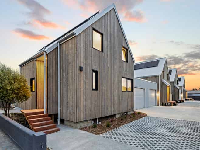 4/61 Mackworth Street, Woolston