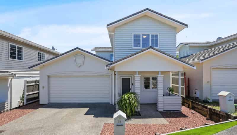 16 Mulvaney Crescent, Henderson