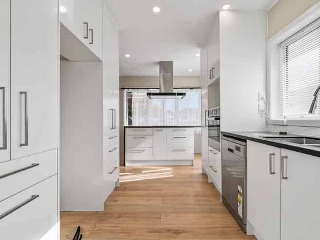 16 Scott Road, Papakura