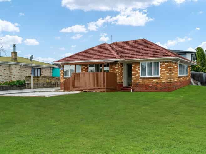 16 Scott Road, Papakura